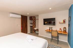 HOTEL LIBRERIA CAFE DE POMBAL