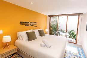 HOTEL LIBRERIA CAFE DE POMBAL