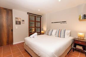 HOTEL LIBRERIA CAFE DE POMBAL