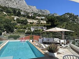 Spacious Villa Apartment With Seaview