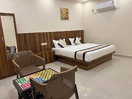 Estoria Hotel And Resort