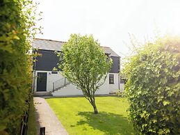 The Granary, Engollan