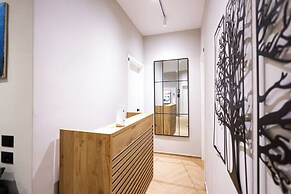 Grandstay Central 105