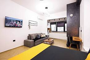 Grandstay Central 105