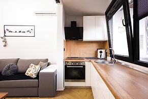 Grandstay Central 105
