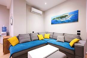 Grandstay Central 103