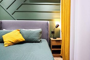 Grandstay Central 101