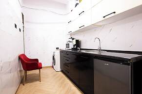 Grandstay Central 101