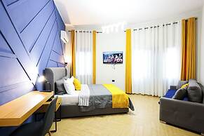 Grandstay Central 102