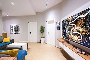 Grandstay Central 102