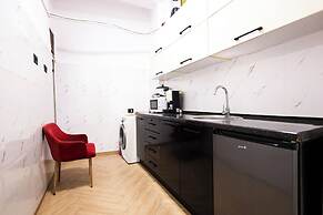 Grandstay Central 102