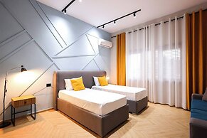 Grandstay Central in Durr s