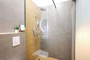 Grandstay Central in Durr s