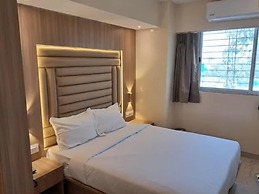 Fabhotel Sahara Inn