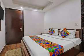 Fabhotel The Royal Inn I