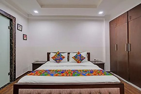 Fabhotel The Royal Inn I
