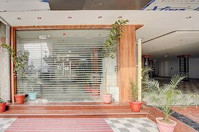 Fabhotel Kir International