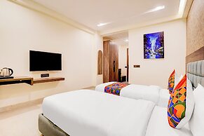 FabHotel Amrit Luxury Inn - Near Candor Tech Space