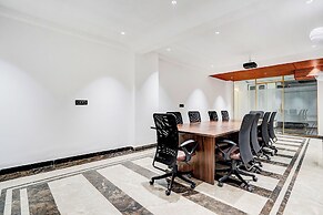 FabHotel Amrit Luxury Inn - Near Candor Tech Space