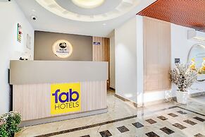 FabHotel Amrit Luxury Inn - Near Candor Tech Space