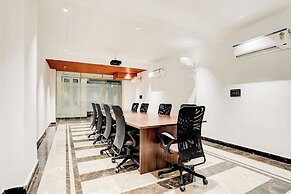 FabHotel Amrit Luxury Inn - Near Candor Tech Space