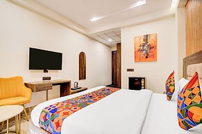 FabHotel Amrit Luxury Inn - Near Candor Tech Space