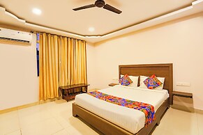 Fabhotel Living Suits