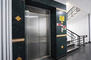 Fabhotel Living Suits