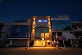 Fabhotel Serenity I