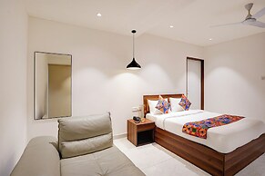 Fabhotel Serenity I