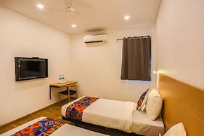 Fabhotel Happy Rooms