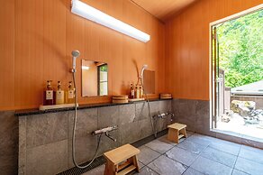 Onsen Oyado Ruribitaki