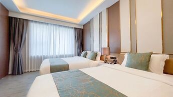 Enrich Grand Hotel