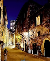 Le Volte di via Portica