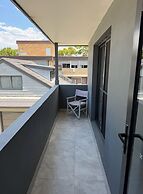 Manly 3 Bedroom Home - Upper Duplex