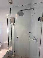 Manly 3 Bedroom Home - Upper Duplex