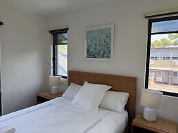 Manly 3 Bedroom Home - Upper Duplex