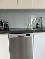 Manly 3 Bedroom Home - Upper Duplex