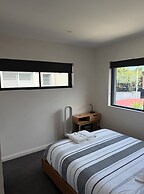 Manly 3 Bedroom Home - Upper Duplex