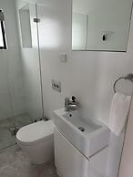 Manly 3 Bedroom Home - Upper Duplex