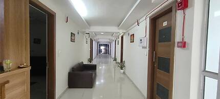 Royal Night Guesthouse - Daman