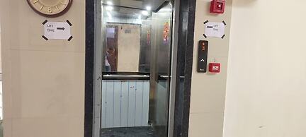 Royal Night Guesthouse - Daman