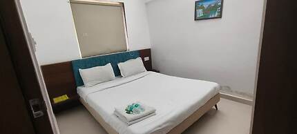 Royal Night Guesthouse - Daman