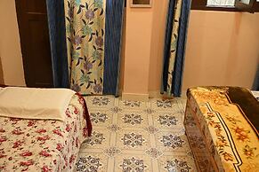 Vaishnavi Paying Guest House