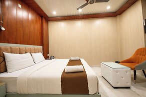 Hotel Ayushmaan Inn Varanasi