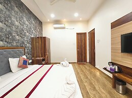 Hotel SV Grand Varanasi