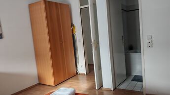 Charming 2 Apartments For Extended Stays