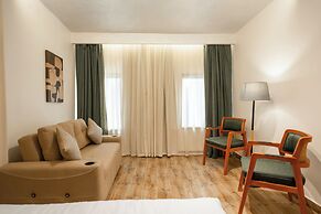 Kemet Hotel TS