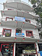 OM SHIVAAY INN