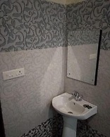 OM SHIVAAY INN